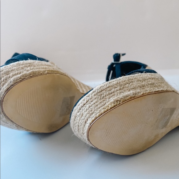 Colin Stuart Black And Jute Wedge Sandals - Picture 3 of 3